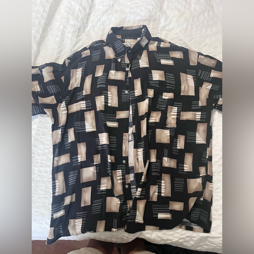 Men’s short sleeve button up